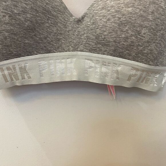 Pink Victoria’s Secret Wear Everywhere Wireless Lightly Bra Size 32D - Picture 2 of 9